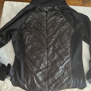 Reebok Women’s Light Outdoor Running Jacket